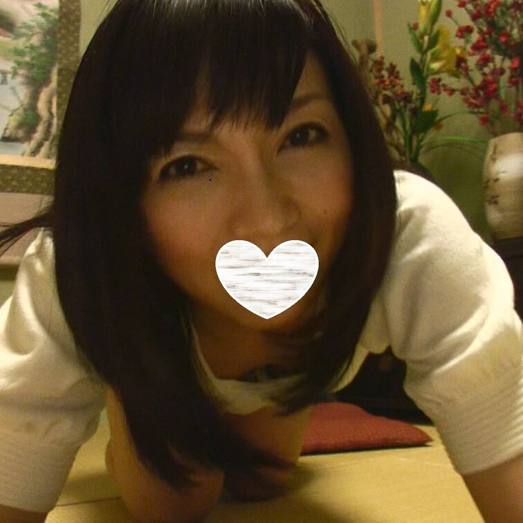 33歳奥様のオナニーです

とてもエッチな奥様で…
オナニーは足をピンッとしてしまうそうです。

少し前に○○