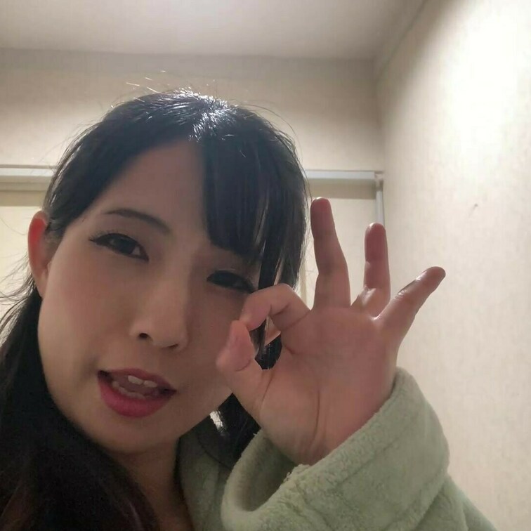 AVの撮影の合間で、おしっこを何回も撮影しました。
