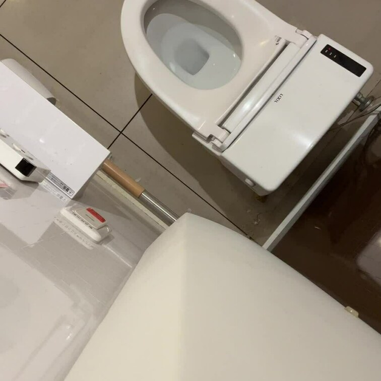 トイレ〇撮