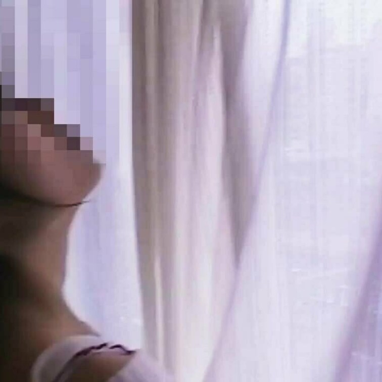 密会にて

恥ずかしいのか、緊張してるのか、なぜかカーテンをいじりだす可愛い女の子

有料プラン開設後に公開予定