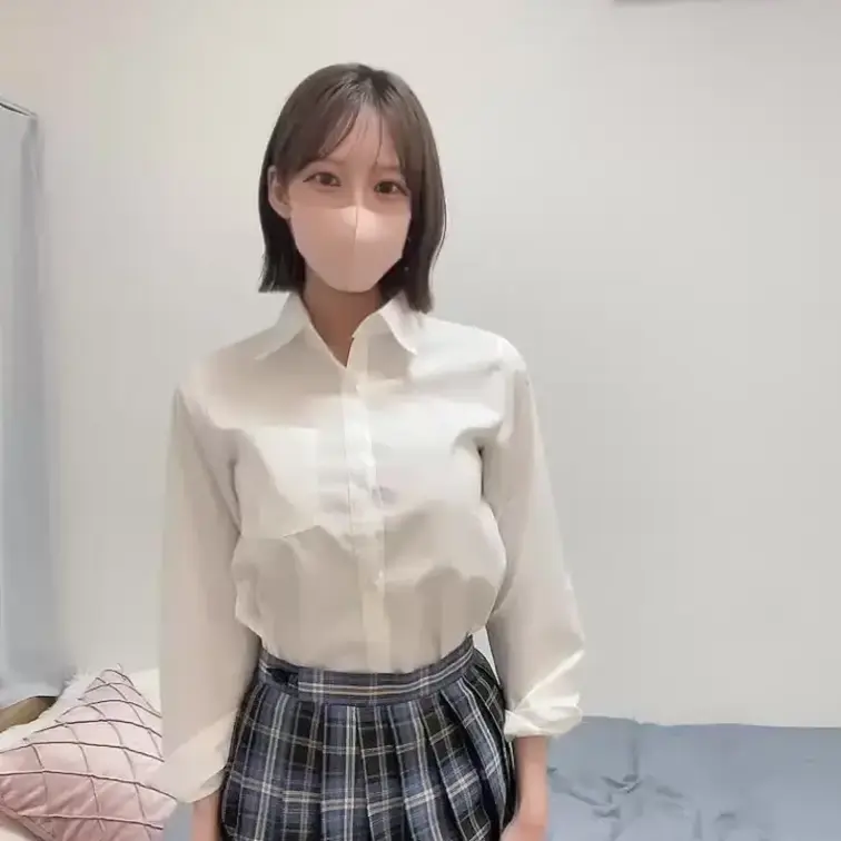 ちらりっ