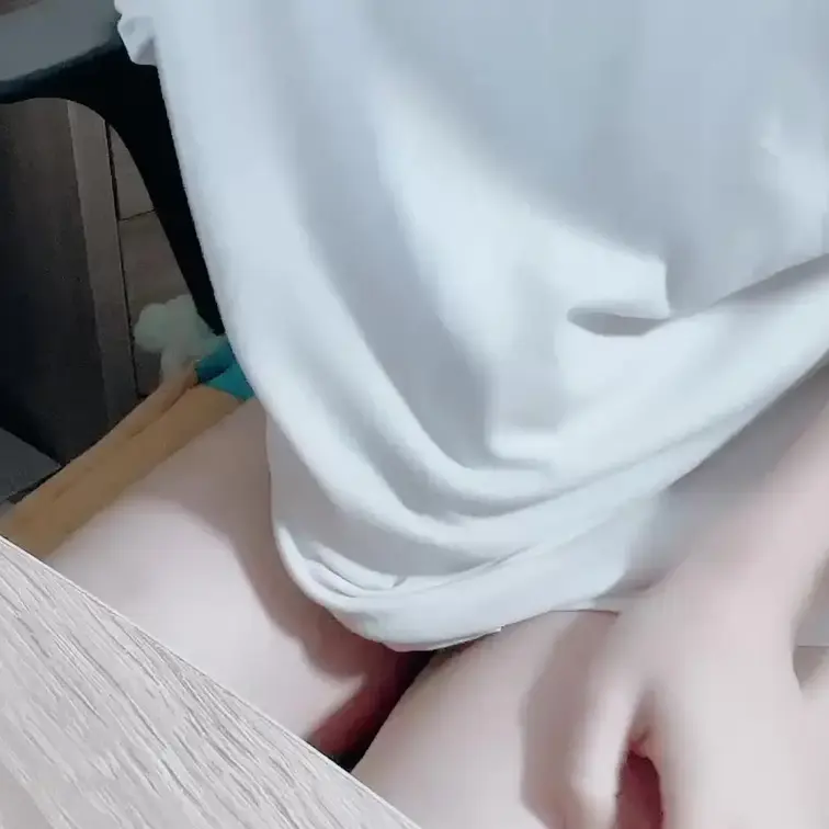 今回は普段と違う画角で撮影したよ？
いっぱい気持ち良くなっててやば...

オナホに入ってるのが全部見えちゃうね。