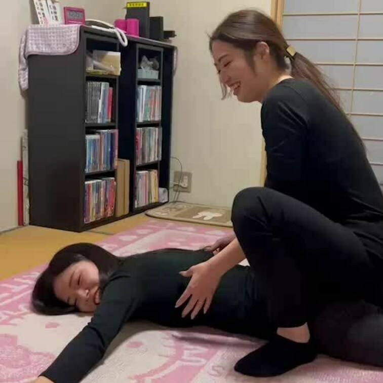皆様いつもご購入ありがとうございます☺️
今回のくすぐり動画はこちらです👍

是非見てあげてくださいね(  ˆОˆ