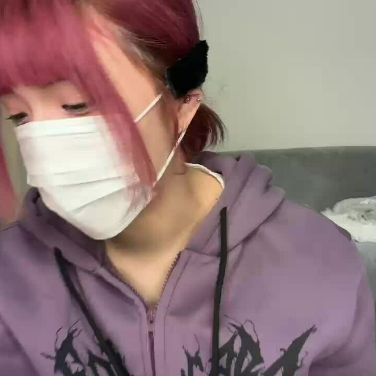 【みれい 20 歳】

みれいさんのライブ配信動画です
生配信 だと、1 回の有料配信を視聴すると、おおよそ平均 