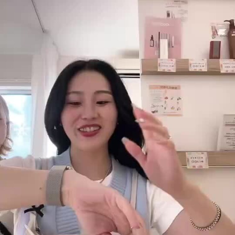 皆様大変お待たせしました！
今回のくすぐり動画はこちらです👍

是非いっぱい見てあげてくださいね(  ˆОˆ  )