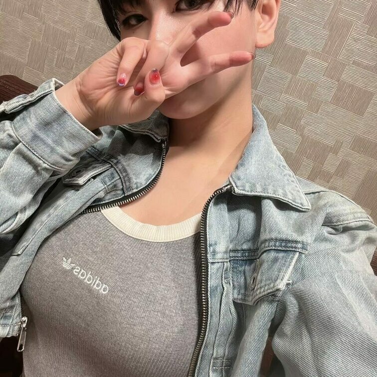 #男装女子
#巨乳