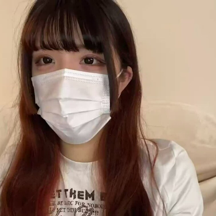 【みれい 20 歳】

みれいさんのライブ配信動画です
生配信 だと、1 回の有料配信を視聴すると、おおよそ平均 