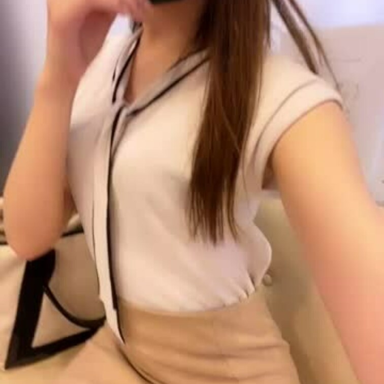 タイトスカート、ベージュパンスト😼👍

今日はこれから美容皮膚科でメンテナンス✨

一眼カメラを使用するようにな