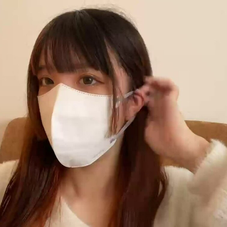 【みれい 20 歳】

みれいさんのライブ配信動画です
生配信だと、1 回の有料配信を視聴すると、おおよそ平均 5