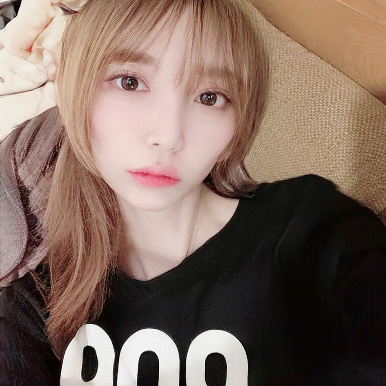 「ねぇ・・・いっちゃった・・・
ゲームじゃなくって・・・・
おしぇっくしゅしよ・・・」
