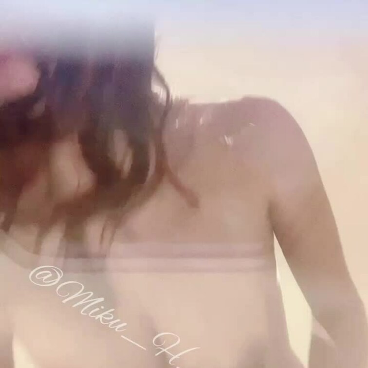 ○○○風の動画ってイケナイことされてるようで好きです︎💕︎💕ちょっと大胆にしてみたり…でも撮ってるのは知ってるのでドキド