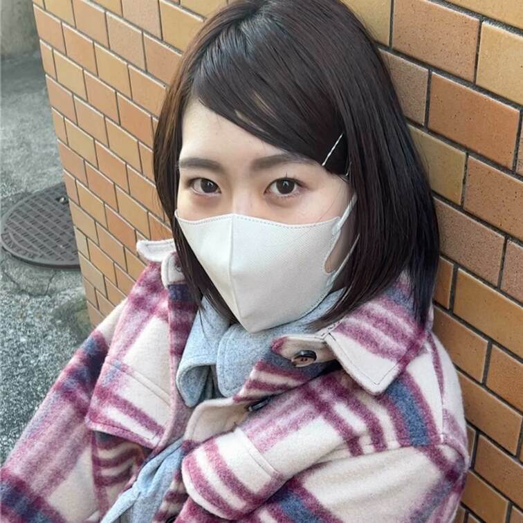 #26【SHION 24歳】
今回ストリートスナップに協力してくれたのは、モダンなチェックのコートが素敵なSHIONち