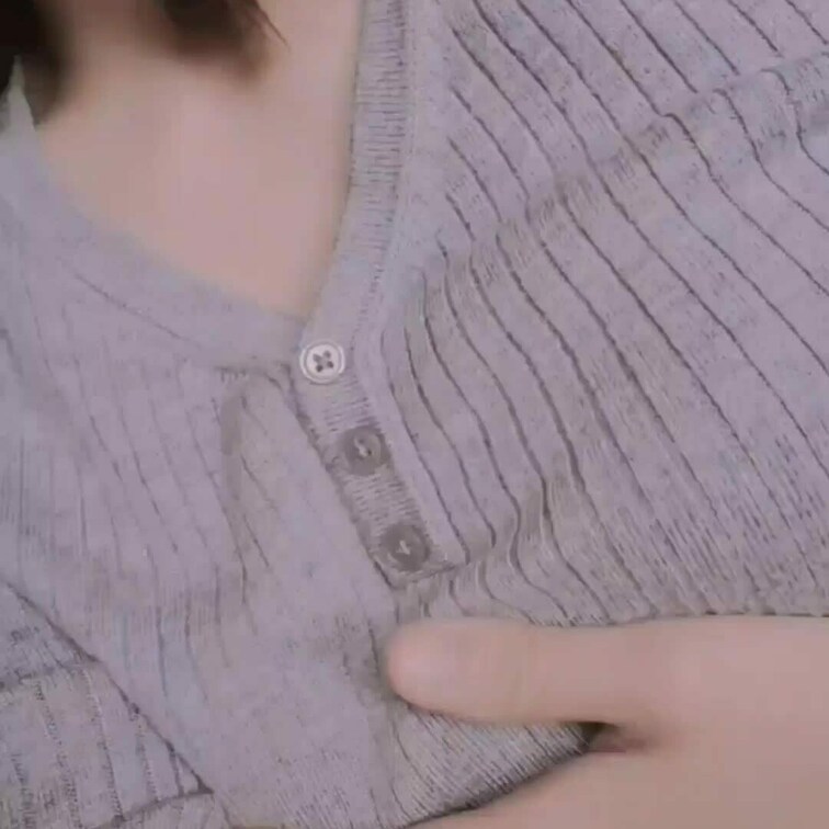 おっぱいヾ(〃^∇^)ﾉ💗


やっと生理が終わったので、少しづつオナニー動画増やしますね…❤