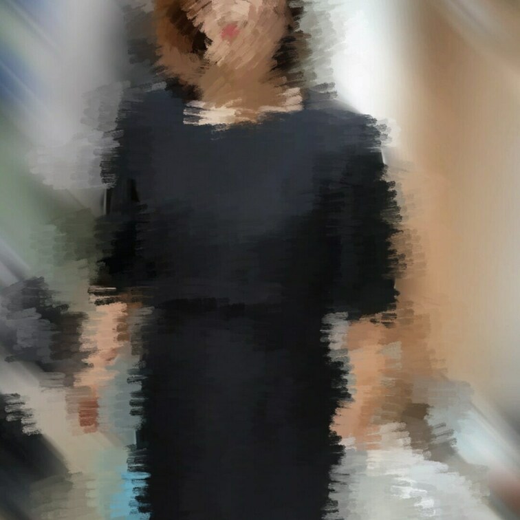 喪服でショーツ見せ…醜い体でごめんなさい・・・