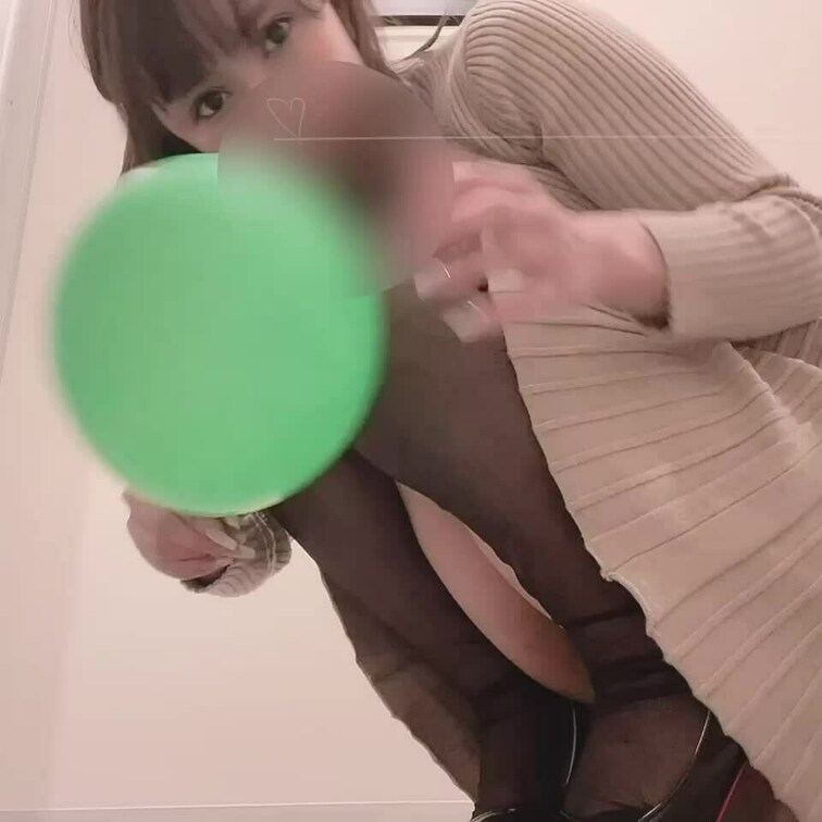 顔面圧迫、顔面騎乗、お尻フェチさん向けイメージ動画💕