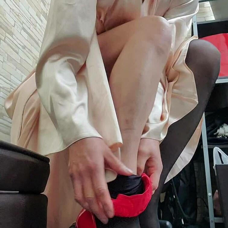 2月24日の撮影会
ありがとうございました😆💕✨

ストッキング脚を載せておきます😏

次回の撮影会は
4月