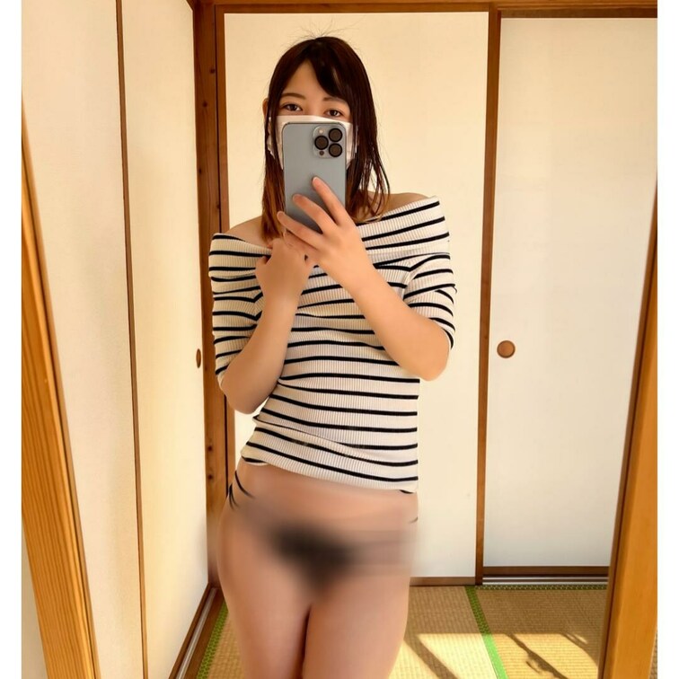 Tバック履いてみた(*ﾉωﾉ)💕
お尻が大きくて恥ずかしいので○○○は「隠し部屋＆飼育部屋」で公開します🙊💦💕   