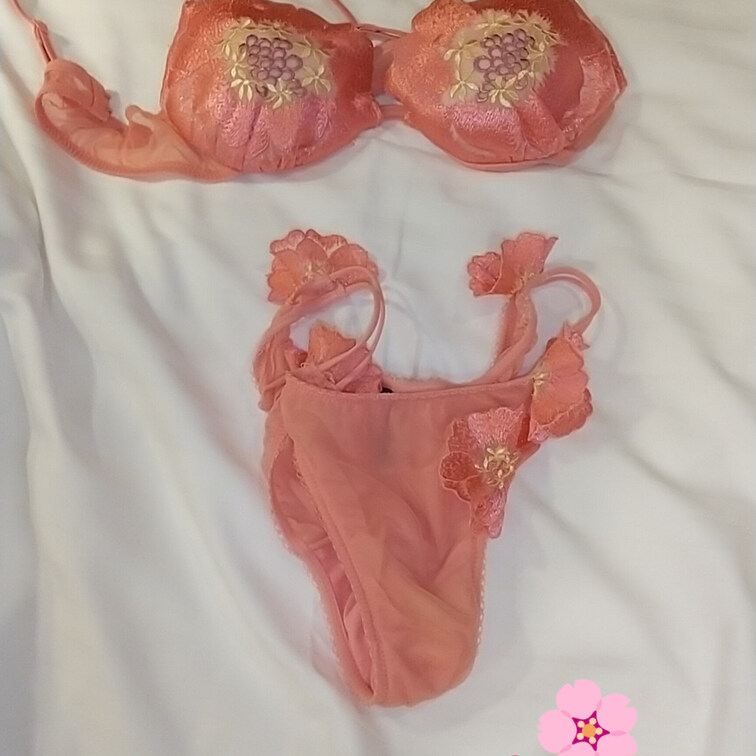 抜け殻…

ということは？！🤭