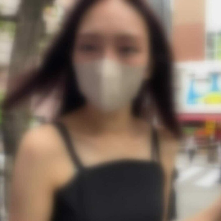 待ち合わせ場所でみなちゃんを待っていたら
とんでもない服装きてくれました☆
【身長175㎝㎝スレンダー美女みなちゃん