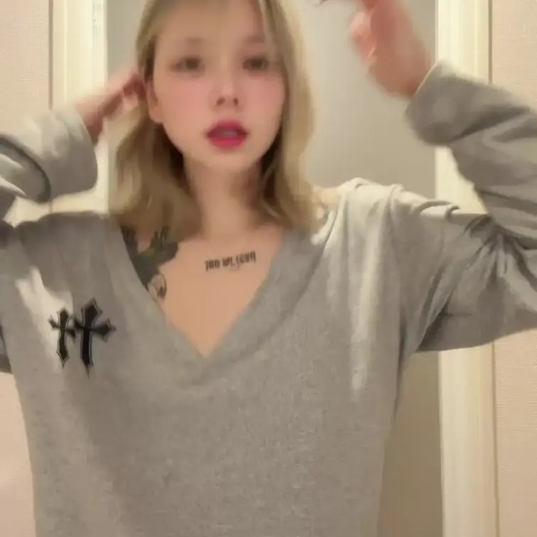  脱ぎ脱ぎ、Tiktok!!