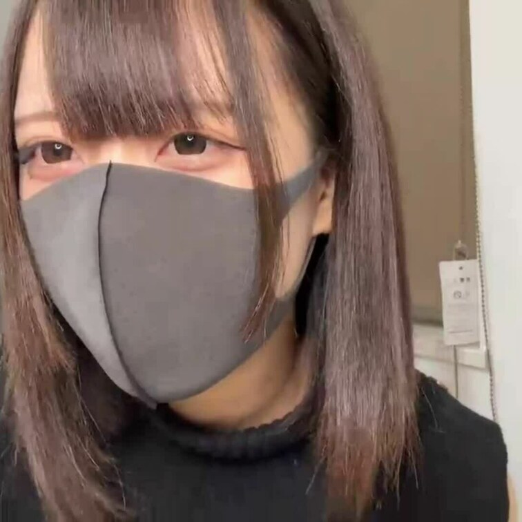 【りん 18 歳】

りんさんのライブ配信の課金部分を【見逃し配信】できちゃいます

生配信 だと、1 回の課金