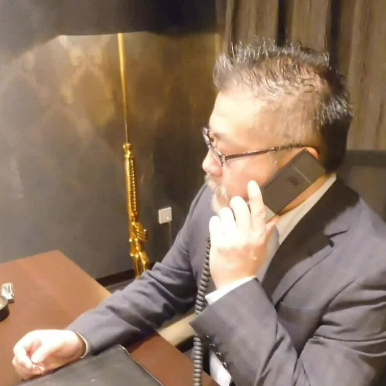「社長さんのお仕事…秘書とベッドで」