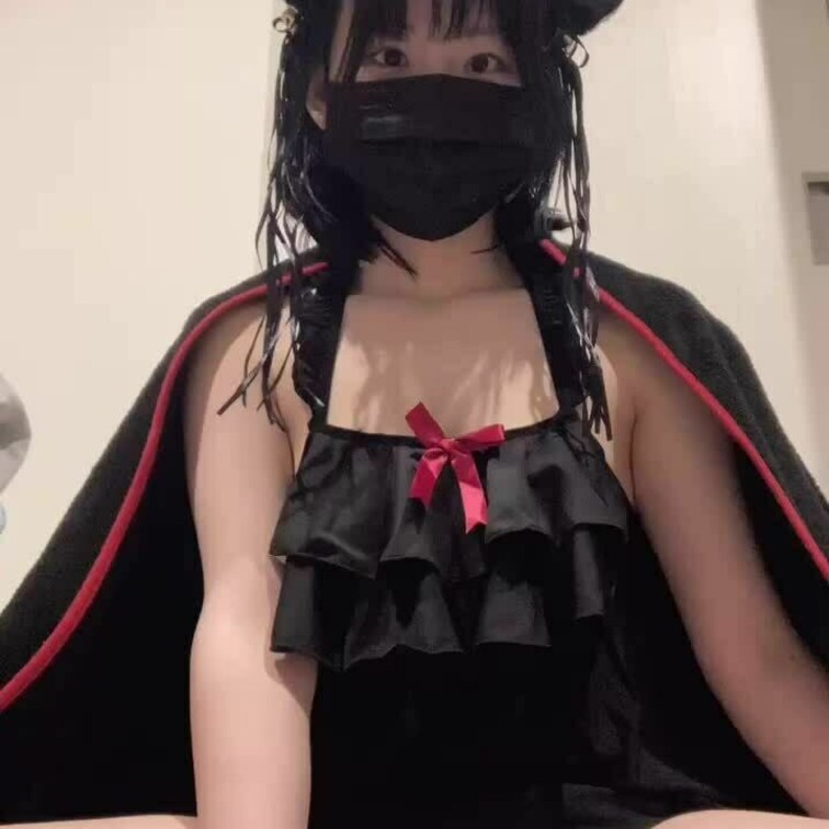 ねこちゃん🐈‍⬛❤️姿でセルフてまんおなにー💕最後はおもちゃと指で…💖😳