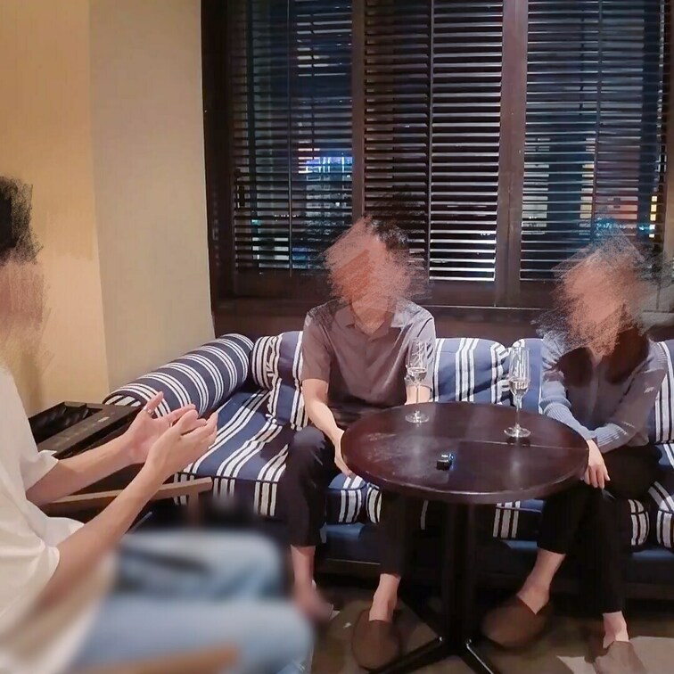 先日素敵なお二人からオファーがあり、NTRの爆イキ開発オイルマッサージをさせてもらいました。
初めはそこまで乗り気