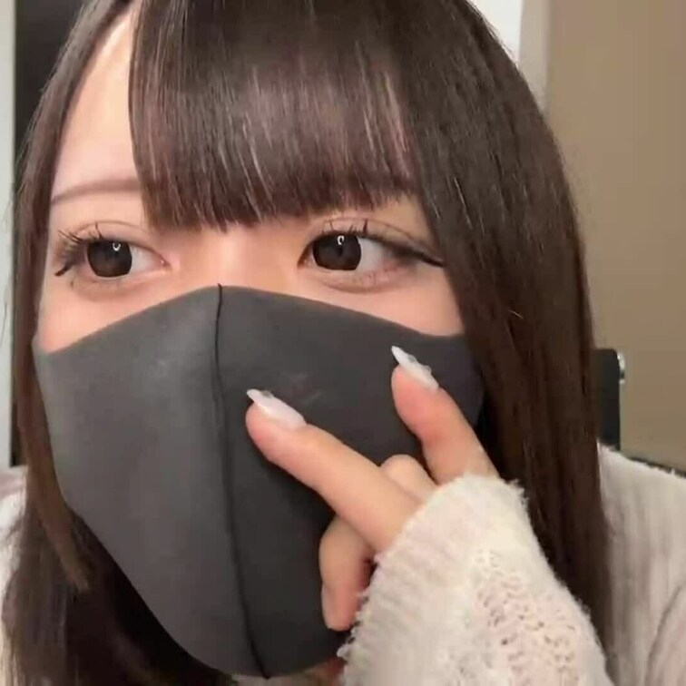 【りん 18 歳】

りんさんのライブ配信の課金部分を【見逃し配信】できちゃいます

生配信 だと、1 回の課金