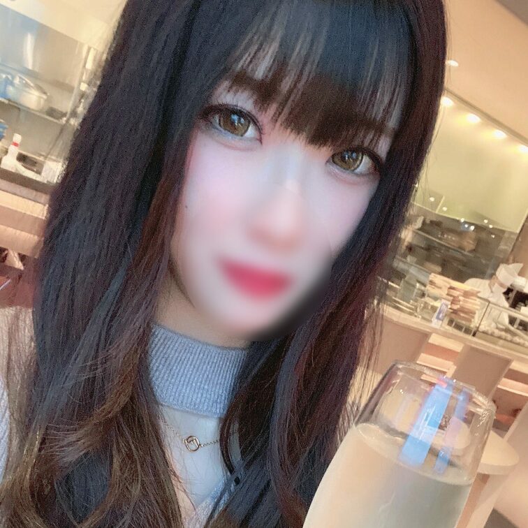 メンズエステ勤務経験ありの大手百貨店勤務のゆずきさん27歳❤️ハリのあるFカップボインな彼女がセクハラ研修で嫌々ながら生
