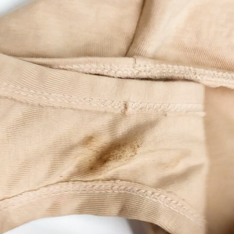 可愛すぎるディーラーさんからパンツ買取
その買い取ったパンツの動画お見せします☆

あんなかわいい子がこのパンツを