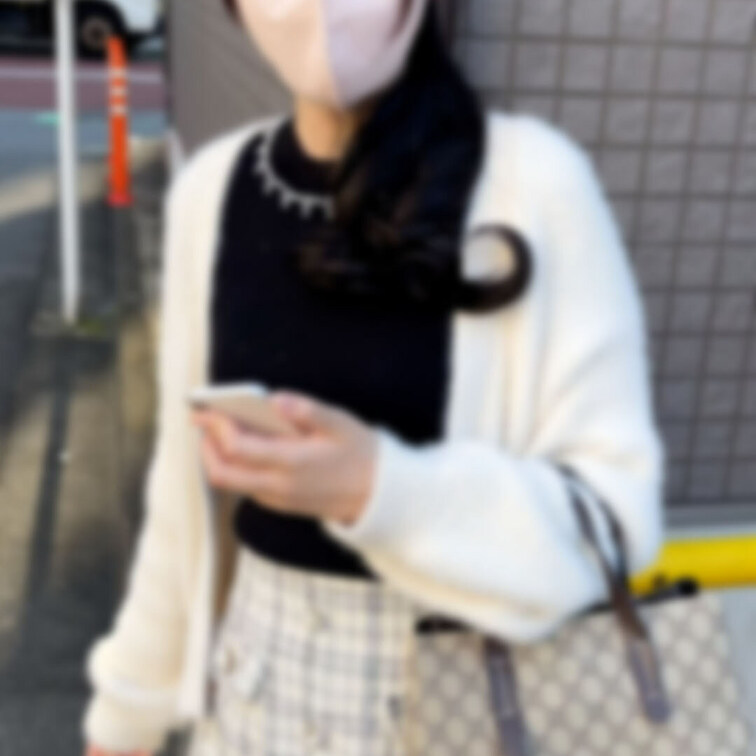 ゆいちゃんに続いてりんちゃんともハロウィンについて相談してきました

りんちゃんと外で待ち合わせをしていたのですが可