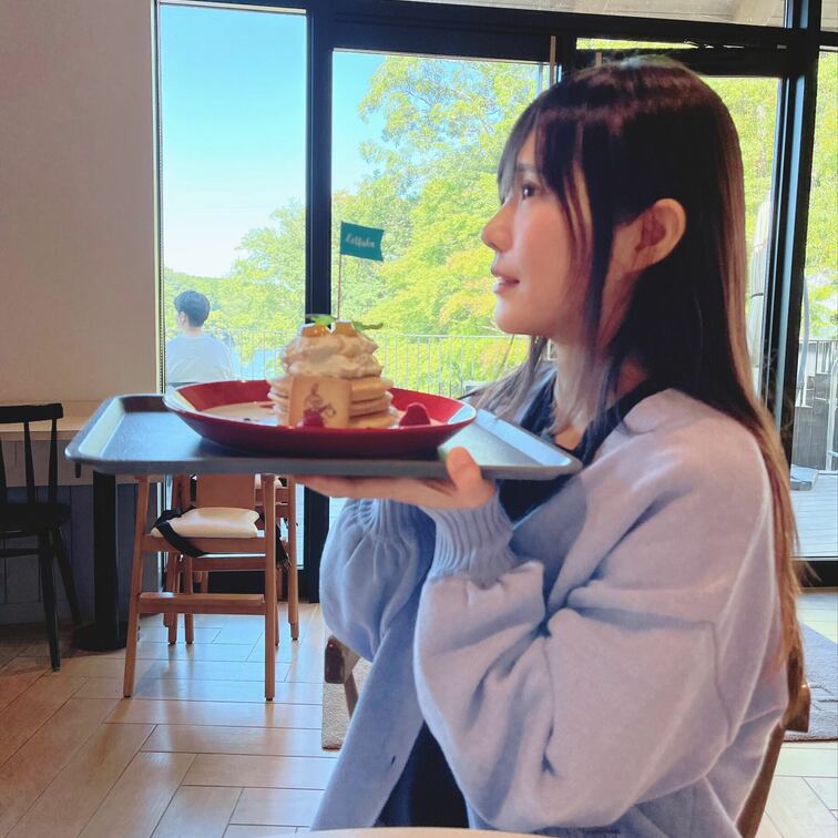 パンケーキ🥞

お顔はちょっとボケてるくらいがいいの笑

定期的に甘いもの取らないと
動けなくなっちゃう、、🫠