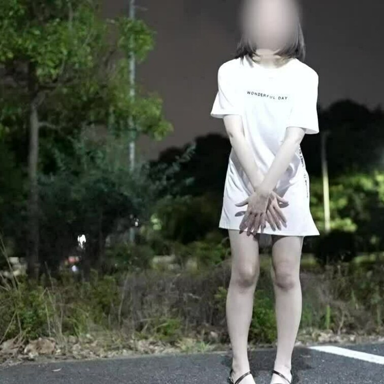 ずっと雷で空が光ってて急いでたら
大粒の雨が降ってきたから、SS合わせる前に撮り始めちゃったけど撮り直すのは嫌だなって