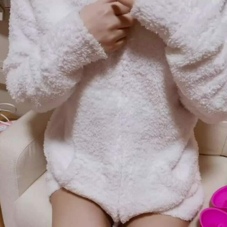 乳首に当てるおもちゃで・・