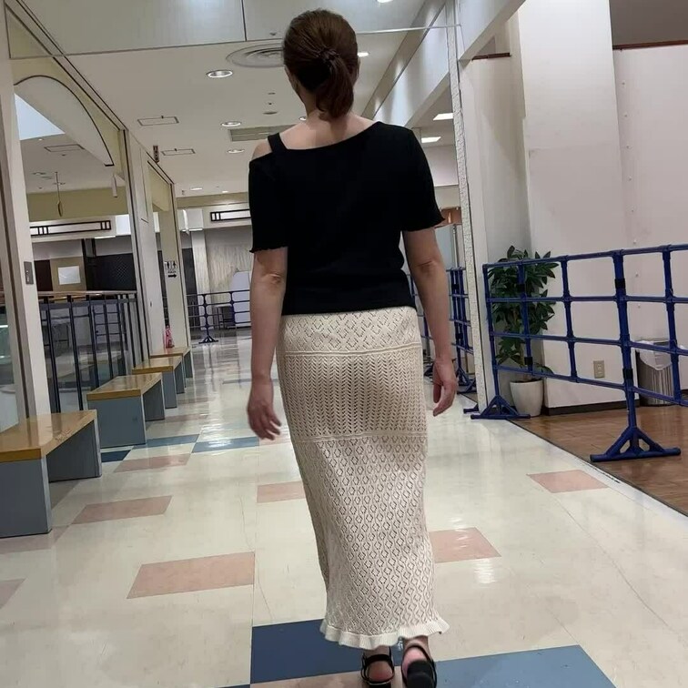 透け尻人妻捕獲作戦