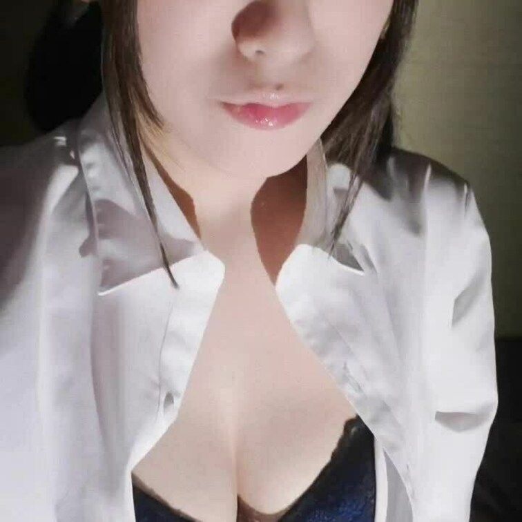 いいね❤700回突破記念!!!(*´꒳`*ﾉﾉﾞ★ﾊﾟﾁﾊﾟﾁ

🤩ネタ動画part3️⃣🤩

初めての顔出し動画です(
