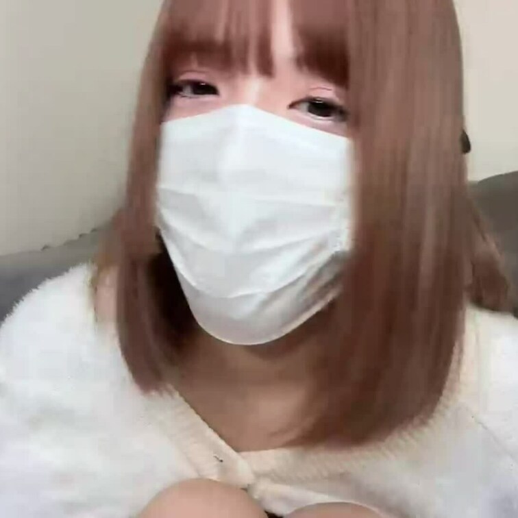 【みれい 20 歳】

みれいさんのライブ配信動画です
生配信 だと、1 回の有料配信を視聴すると、おおよそ平均 