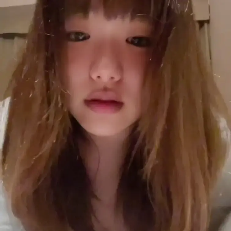 ホテルでオナニーするの気持ちい💕
 ちょっと音うるさくなっちゃってごめんなさい😣💦
