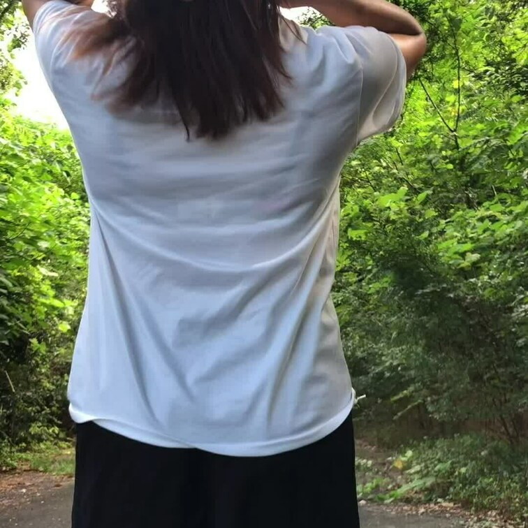 歩くMIHO🧙‍♀️
公園お尻チラ見せミニスカ散歩♡