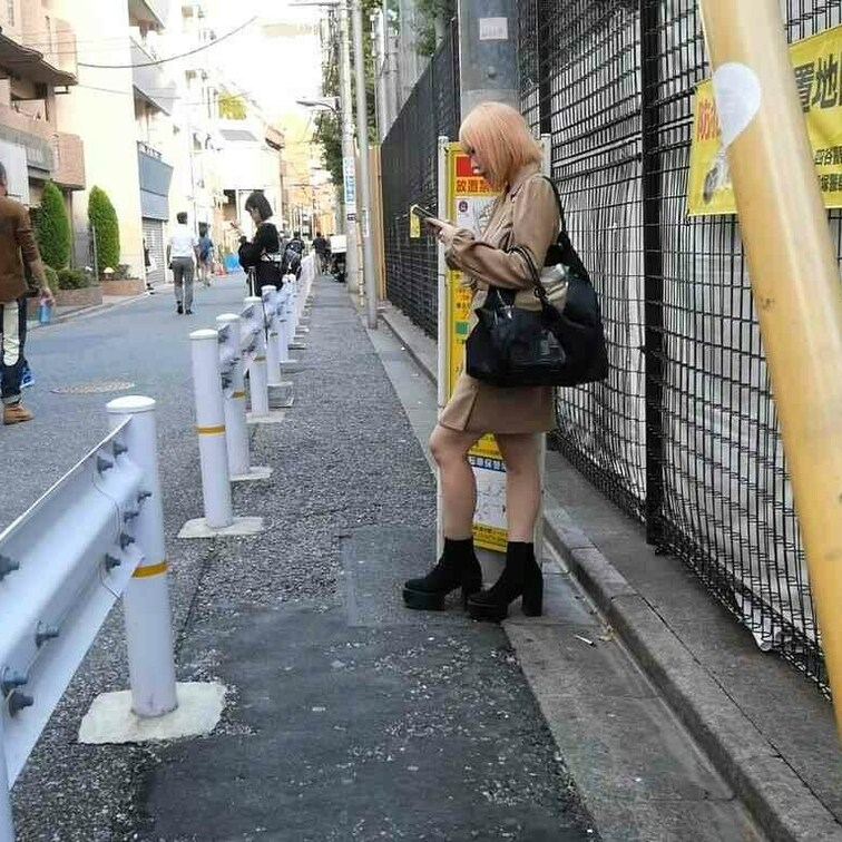 ト〇横の真実【21歳ライバーせいかちゃん】

普段は至って普通のサラリーマンです。
風俗遊びやメンエスにも飽きた頃