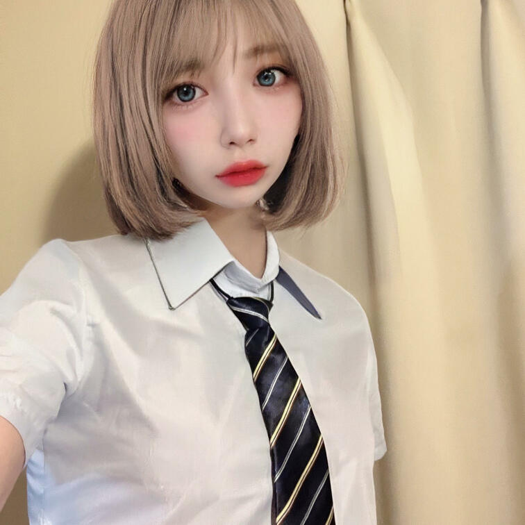 １０００いいね、５００フォロワーさんになったら、また違うコスプレをしようと思います。
みなさん何がいいですか？
意見