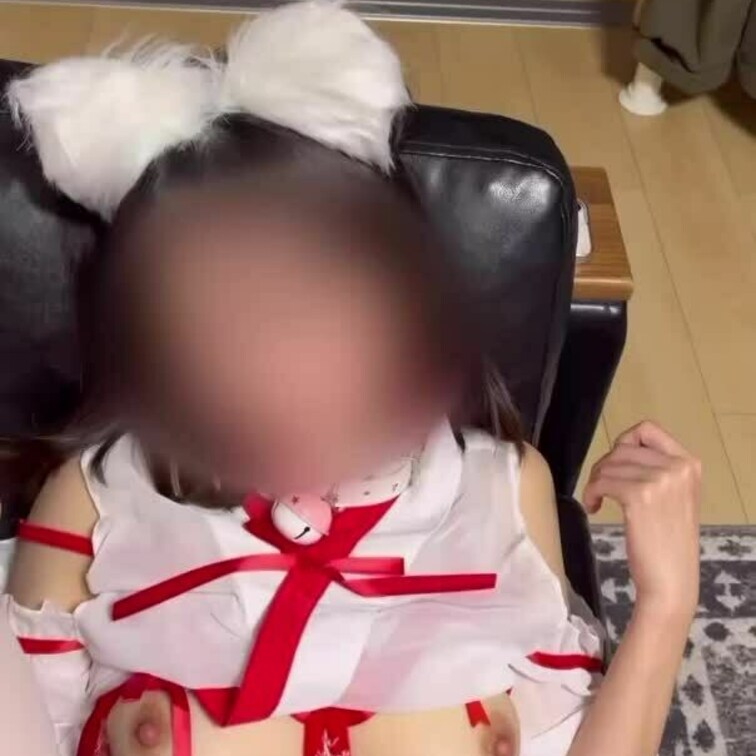 えちえち巫女さんコスプレで初めて会った知らないおじさんのおちんぽ生ハメされちゃいました😖🧡中出しされそうになっちゃったの