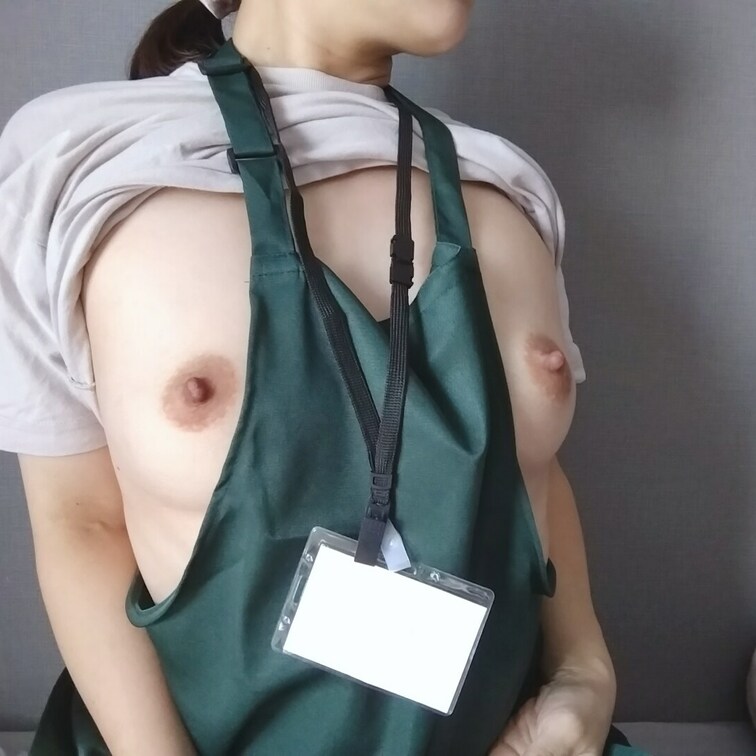 こうなっちゃいます♥

制服でえっちぃ事するの、興奮しちゃいますね♥

フォローだけでも、ポチっと応援してくれた