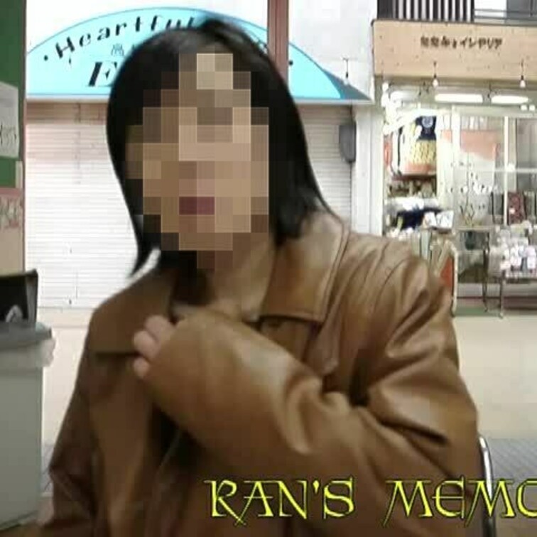 某所の商店街です