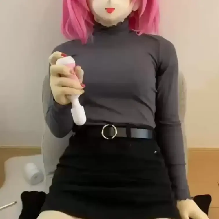 【着ぐるみ男の娘】ピンク髪のえっちキャラマスクをつけて、貫通オナホでしちゃいました！アヘ顔がたまらないです！