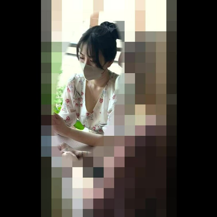 エロい胸ちらシーンが見たいという方向けです！！！
本編公開中の胸ちらだけのプランです☆

フルバージョンは本編から