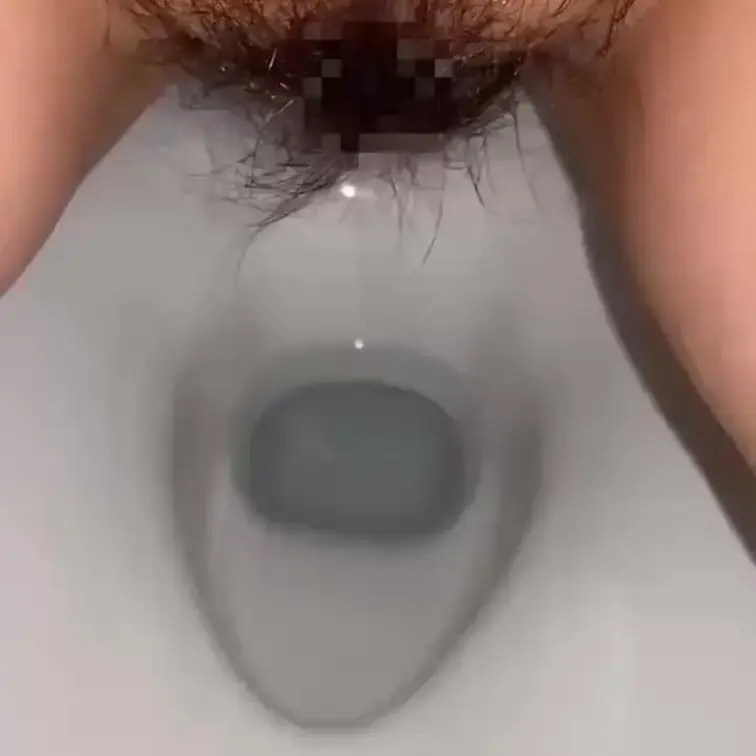 今日のぽぽぽのおしっこ動画🥰