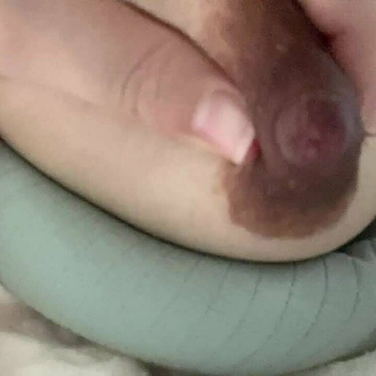 本日も○○○乳動画になります！
○○○乳だけでなく、オナニー、ハメ撮りなどの動画編集頑張ります🥰