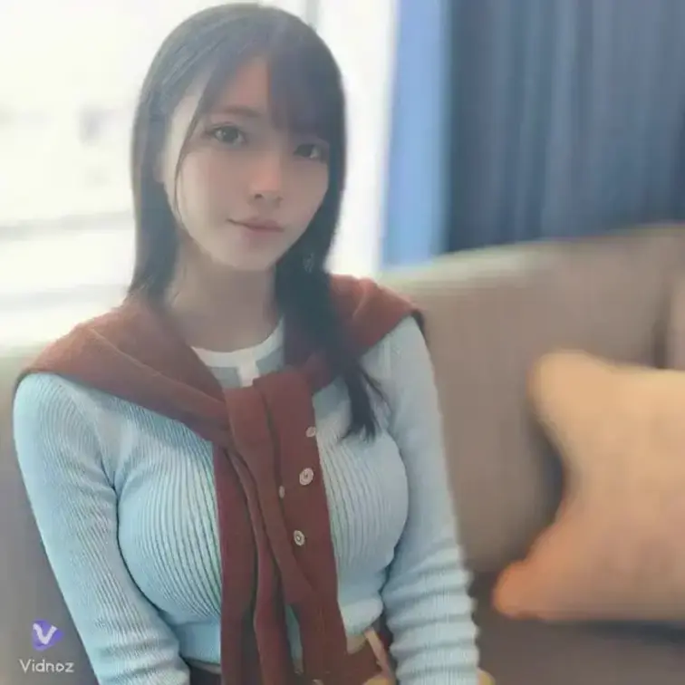 今回ご応募の子は写真を見ても分かるように

Hカップの超美人ちゃん。（アイドル志望）

水着審査でスク水に着替え